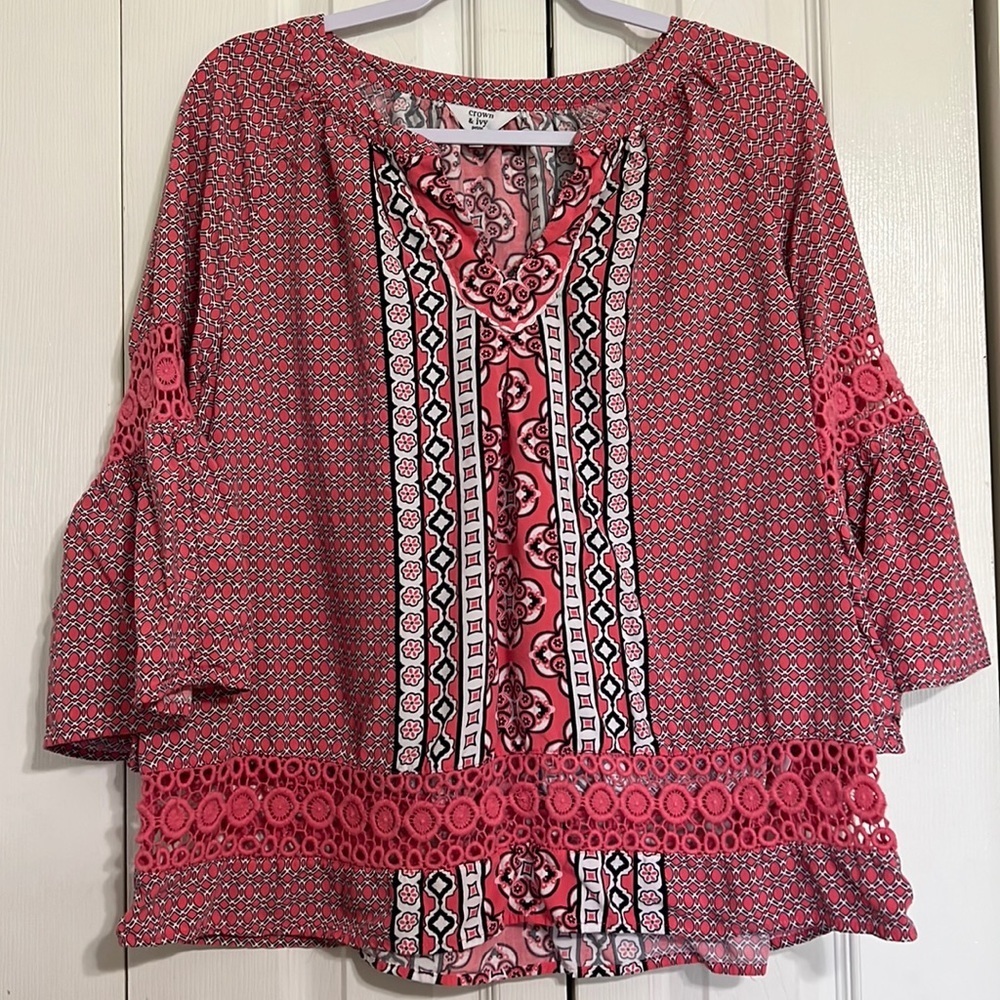 Crown & Ivy Womens Peasant Crochet Insert Bell Sleeve Blouse PXL Coral Shirt Top - Picture 2 of 7
